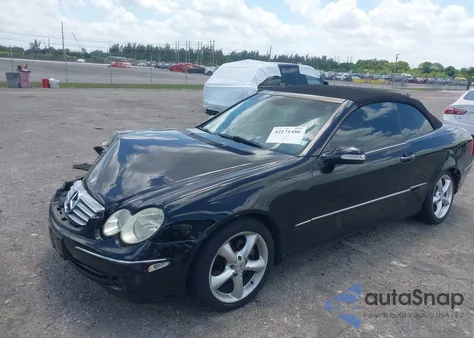 2005 Mercedes-Benz Clk 320 z USA, uszkodzony, nr VIN WDBTK65J85F149075